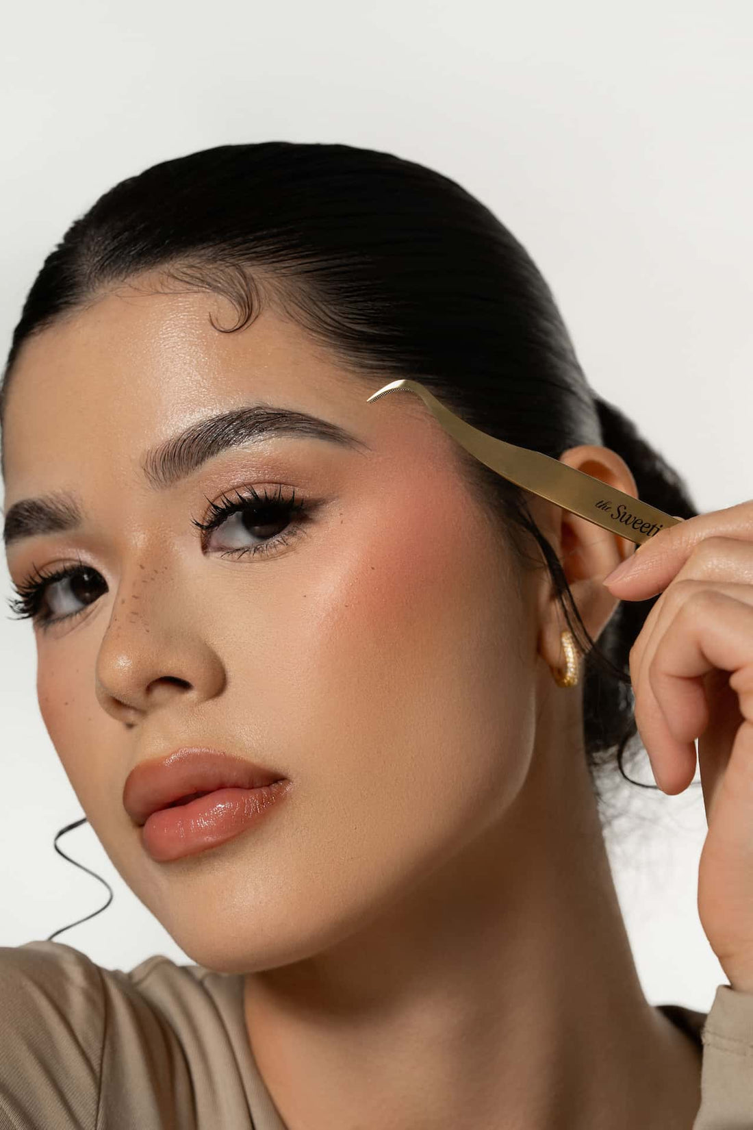 How to Choose Lash Extensions for Your Eye Shape: A Mapping Guide