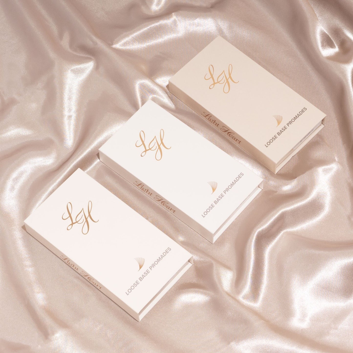 Loose Base Promade 0.03mm Lash Extensions | Light Heart Lash